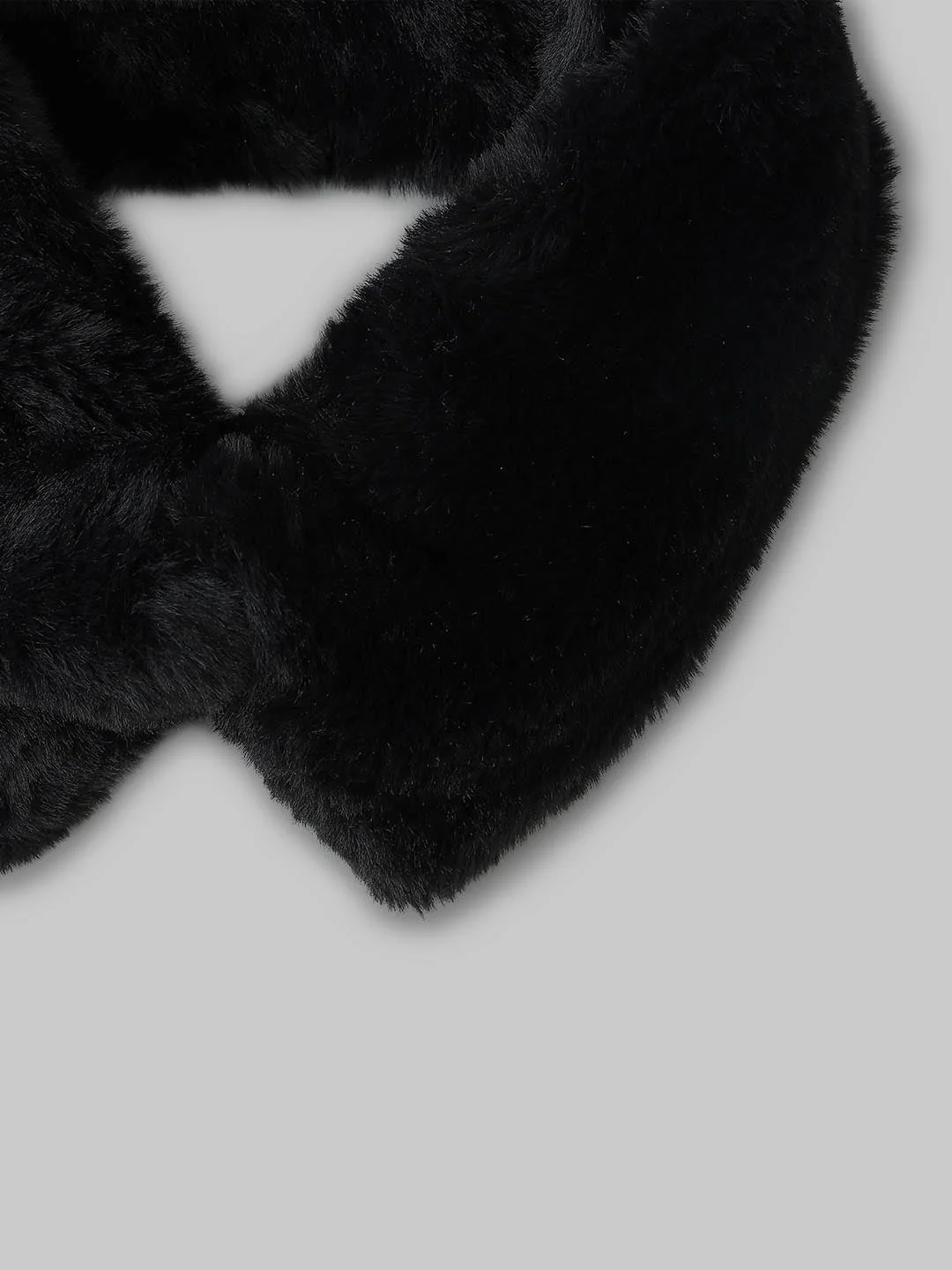 Black Scarf - Image 3