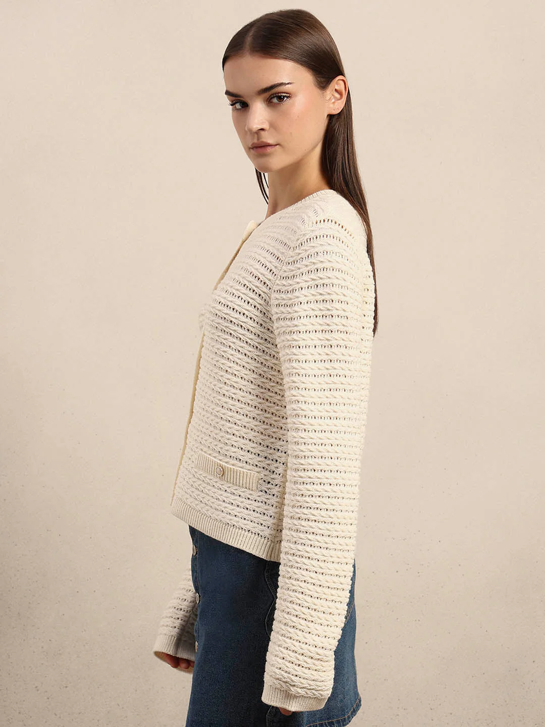 Knitted O-Neck Cardigan - Image 3