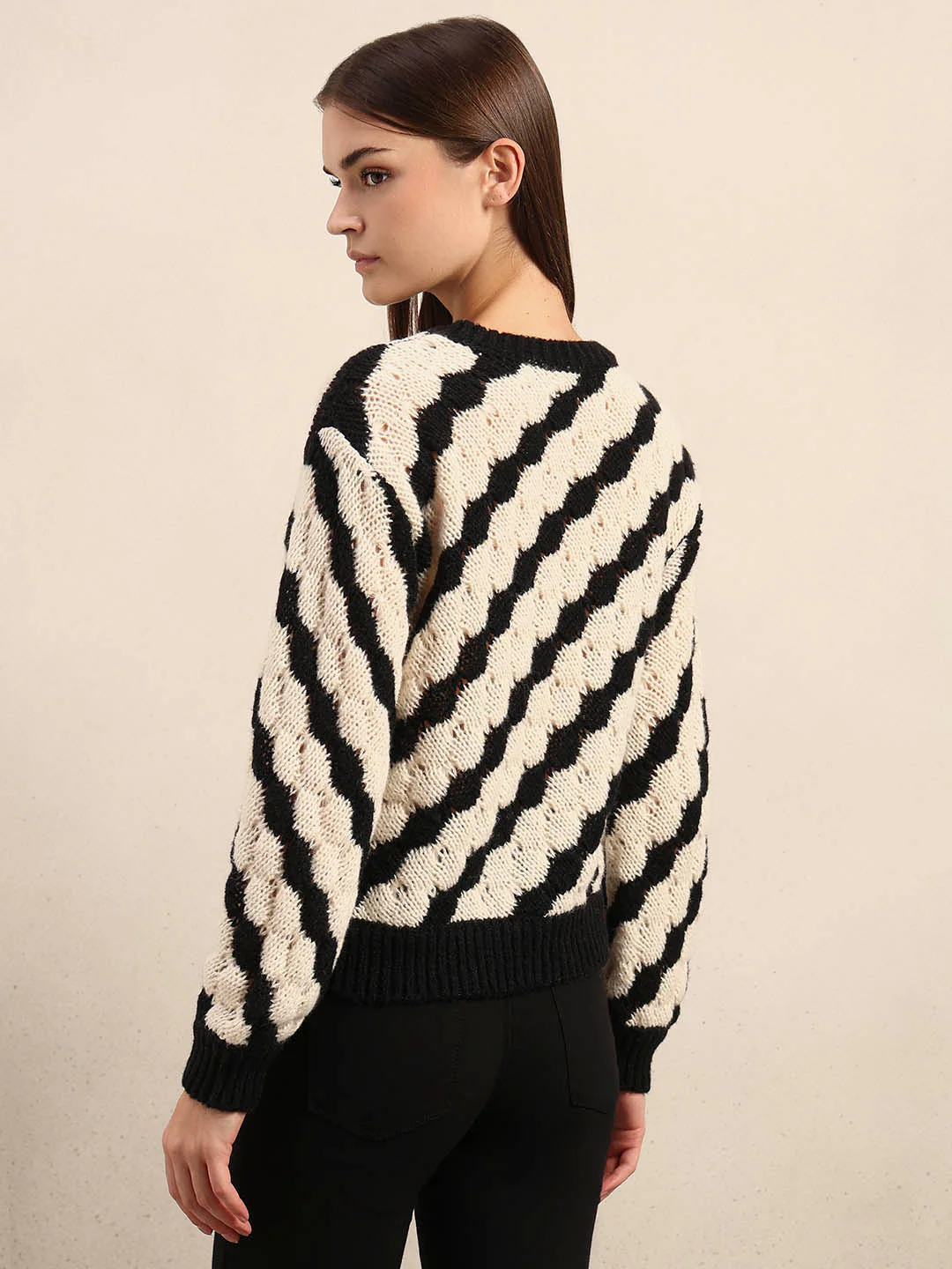 Striped O-Neck Pullover - Image 4