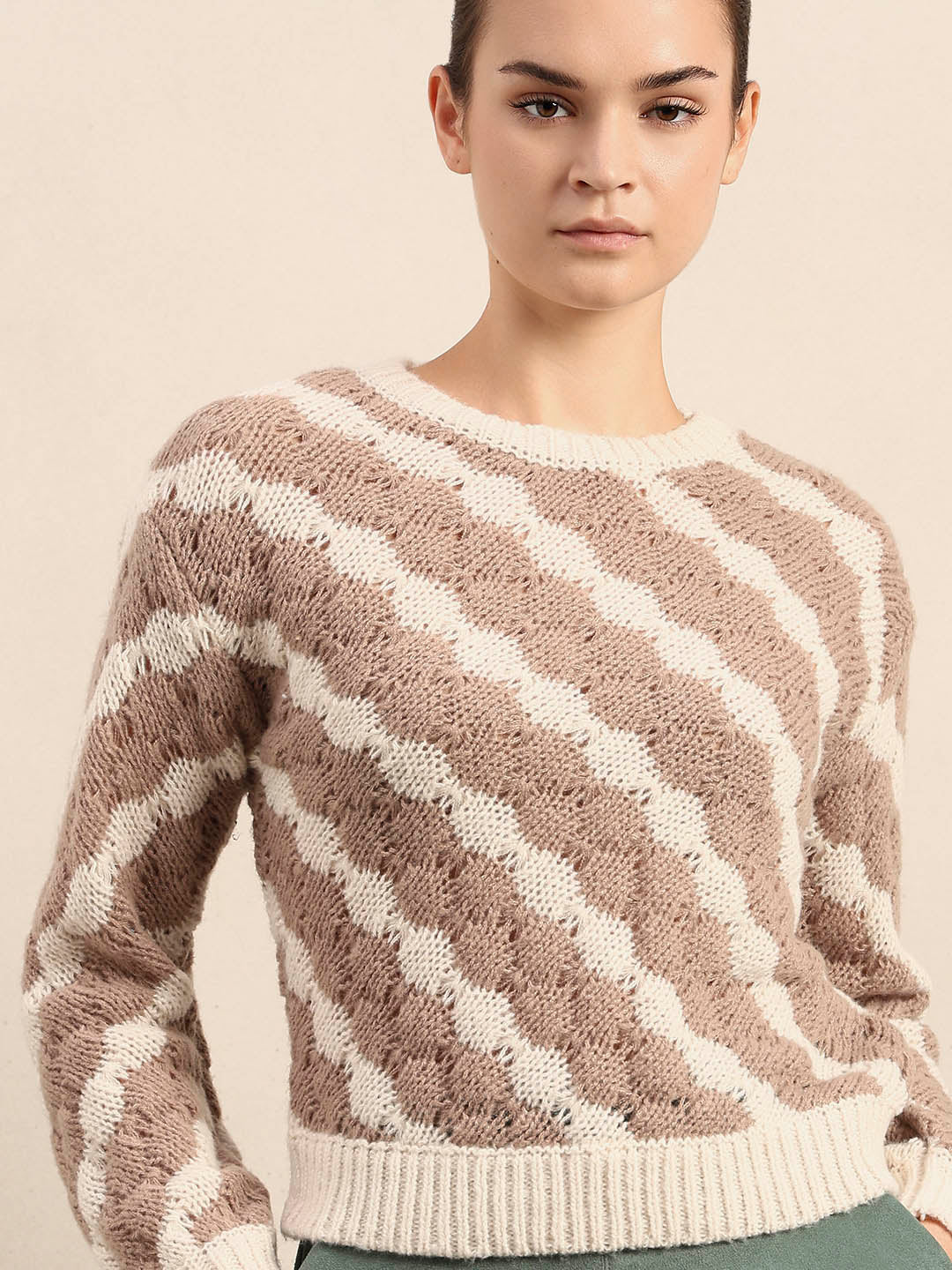 Striped Knit O-Neck Pullover - Image 6