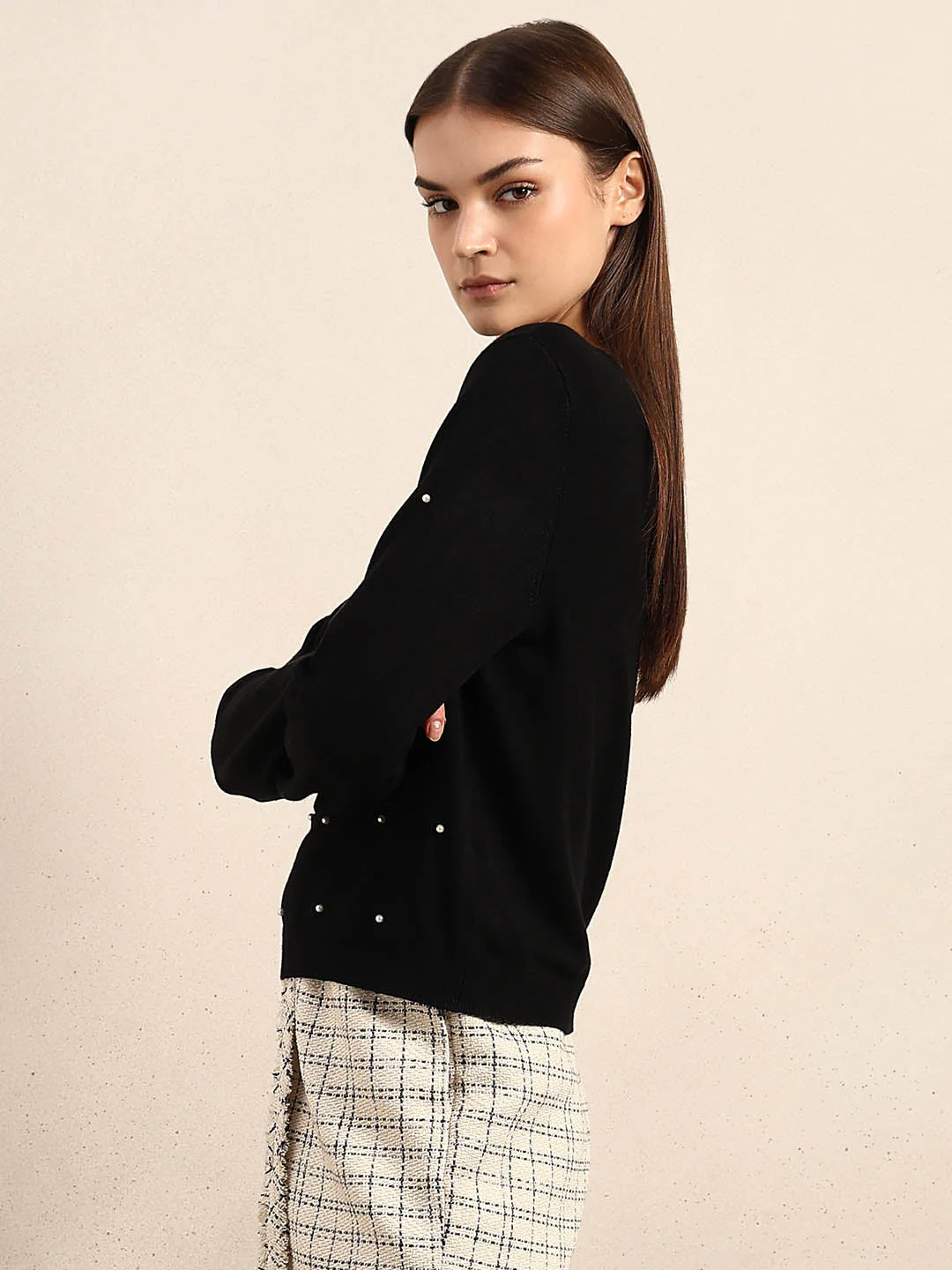 Pearl Embellished O-Neck Pullover - Image 3