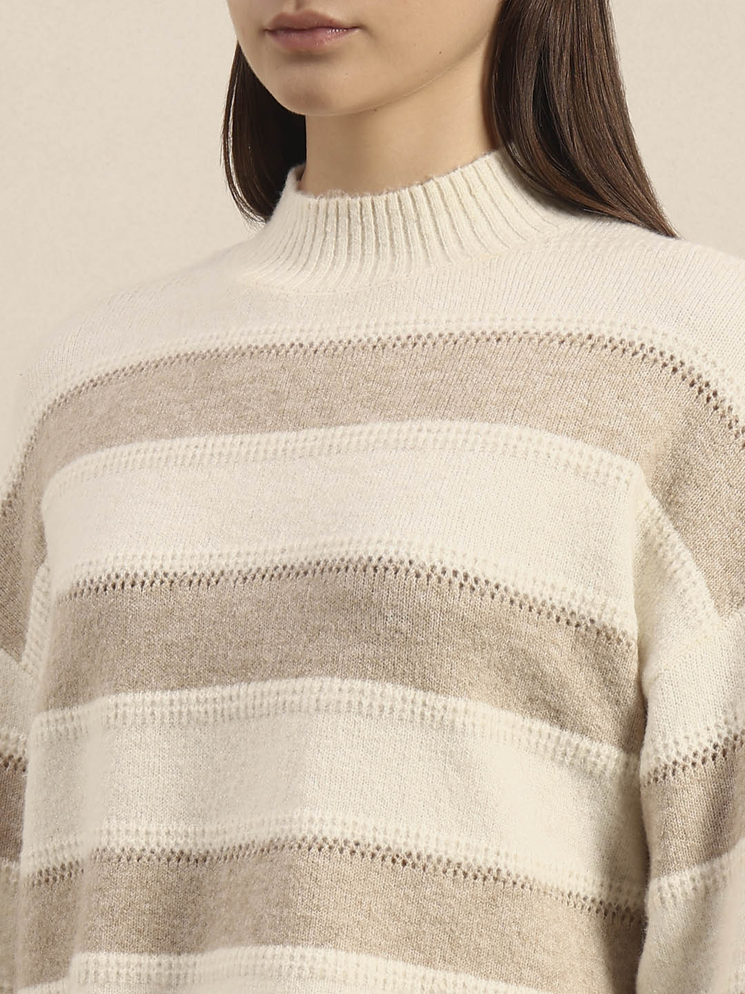 High-Neck Colourblocked Pullover - Beige - Image 8