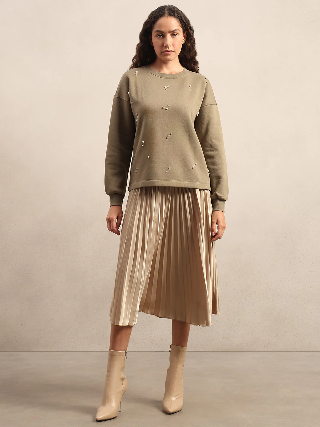 Pearl Embellished Cotton Sweatshirt - Image 5