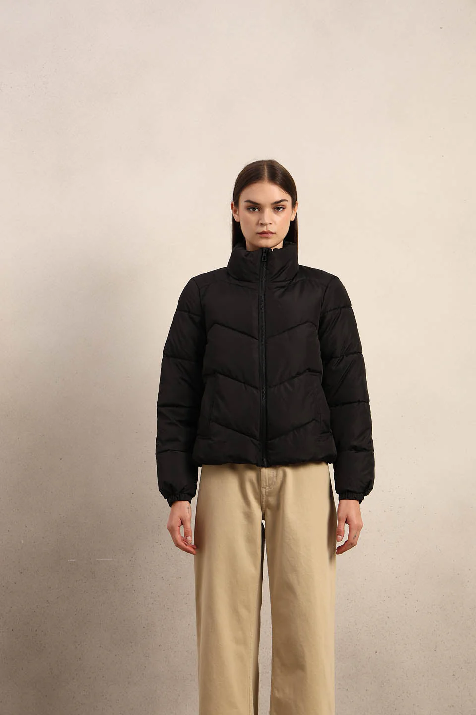 Black Short Puffer Jacket - Image 9