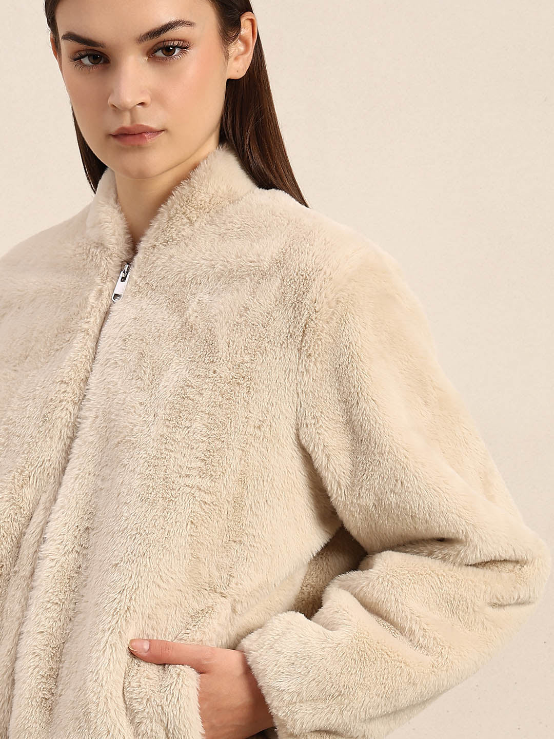 Beige Faux Fur Short Jacket - Image 6