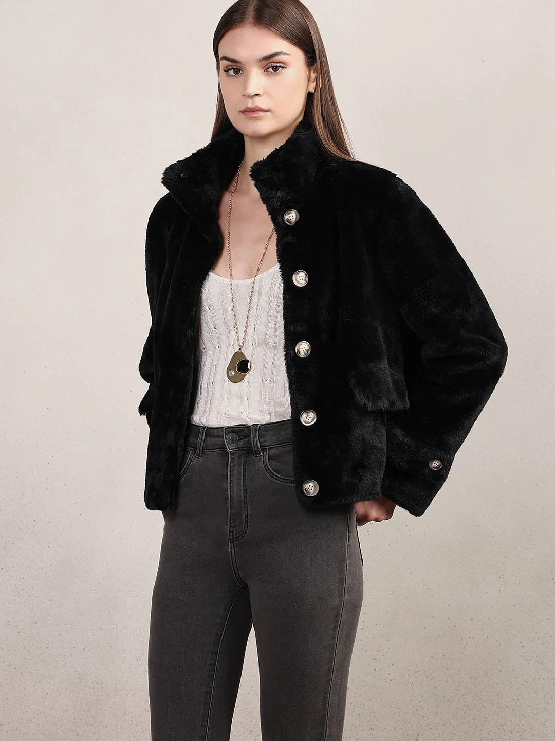 Faux Fur Buttoned Jacket