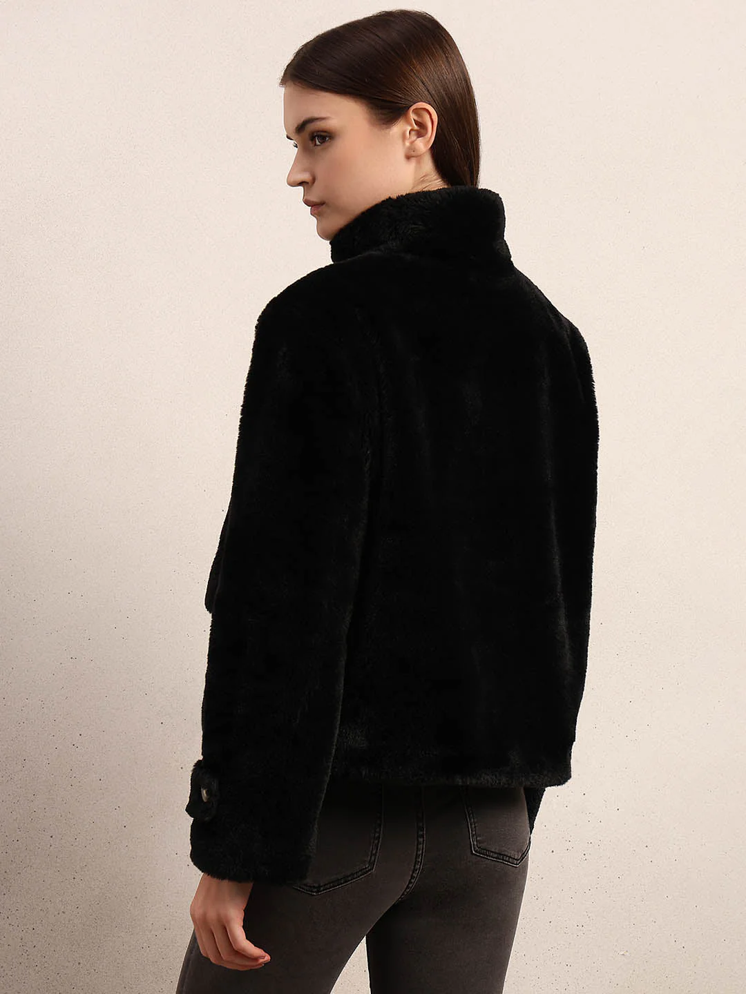 Faux Fur Buttoned Jacket - Image 4