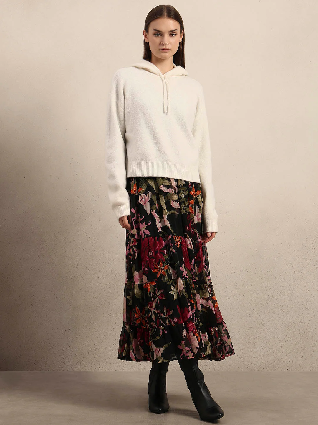 Hooded Pullover - Image 5