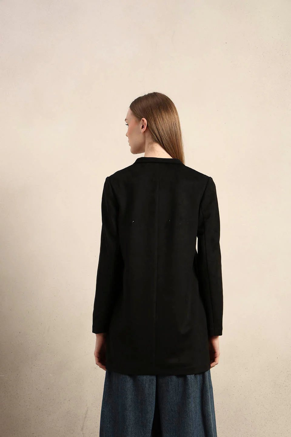 Long V-Neck Jacket - Black - Image 10