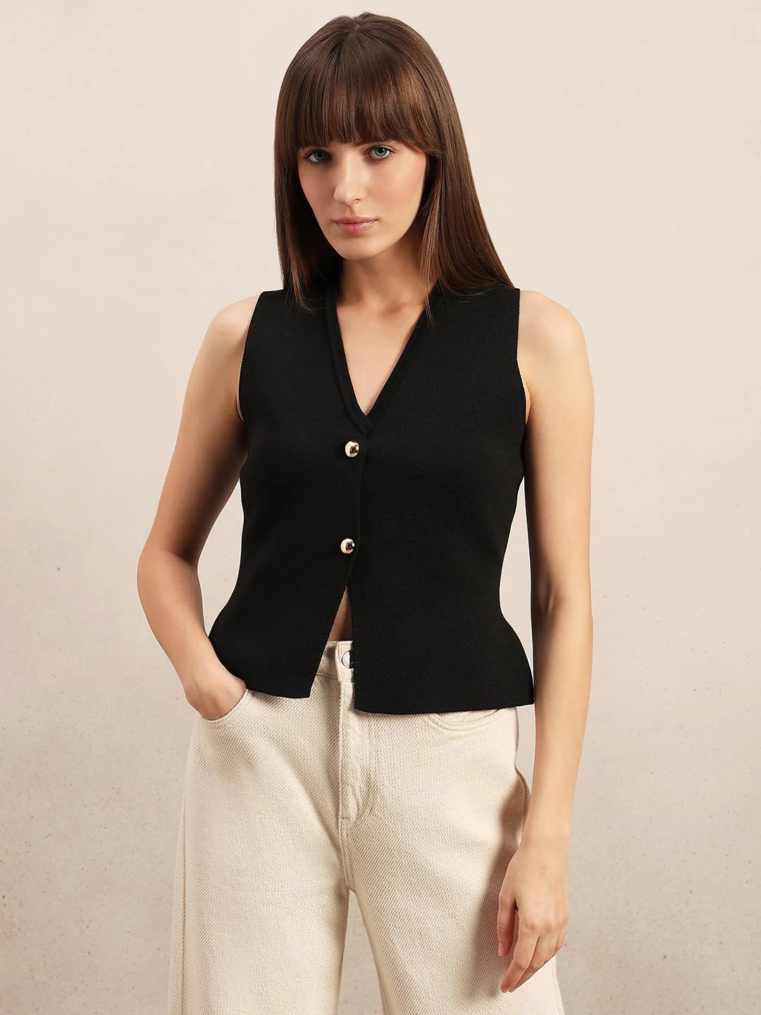 Black Sleeveless Vest - Image 2