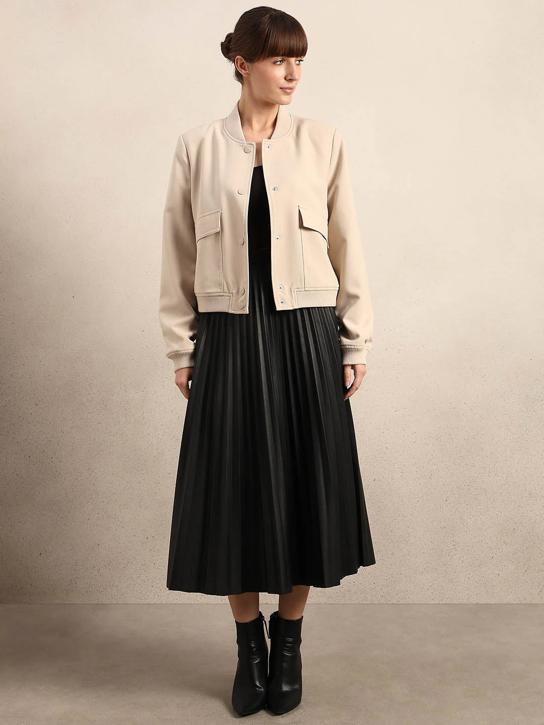 Beige Buttoned Bomber Jacket - Image 5
