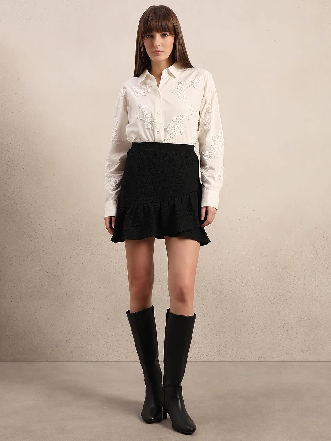 Black Ruffle Detail Mini Skirt - Image 5