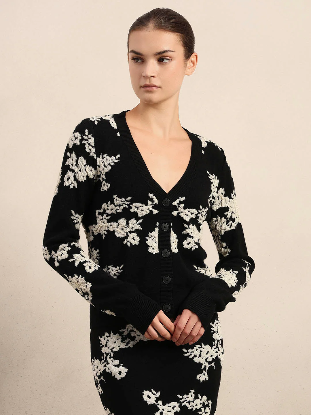 Floral Embroidered Open Cardigan - Image 2