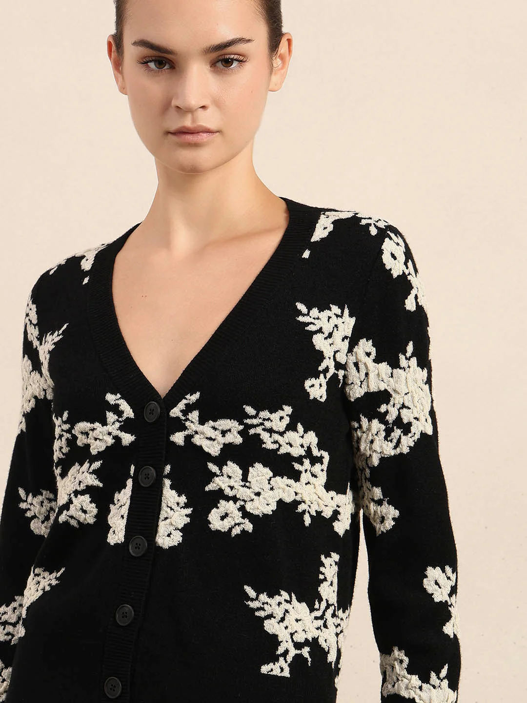 Floral Embroidered Open Cardigan - Image 6