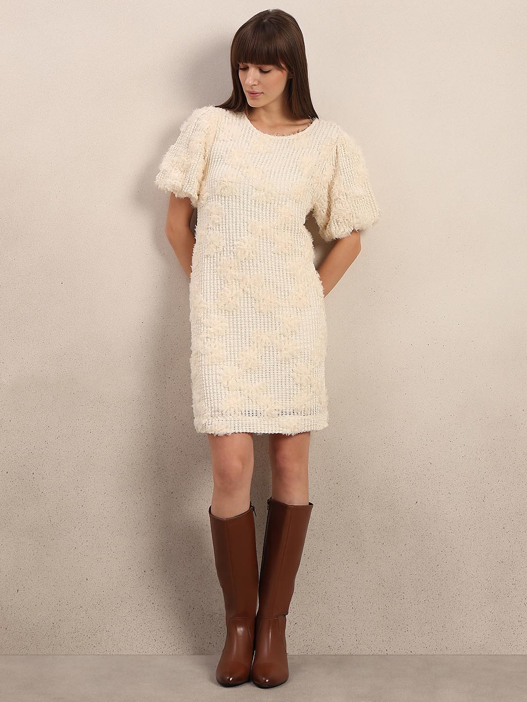 Off-White Floral Detail Short Dress - Image 5