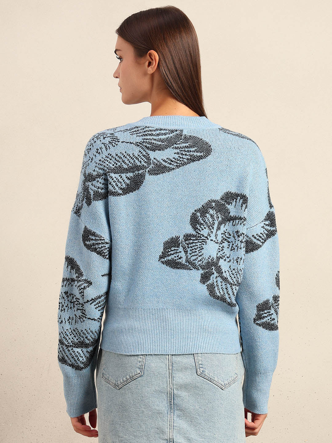 Light Blue Floral V-Neck Sweater - Image 4