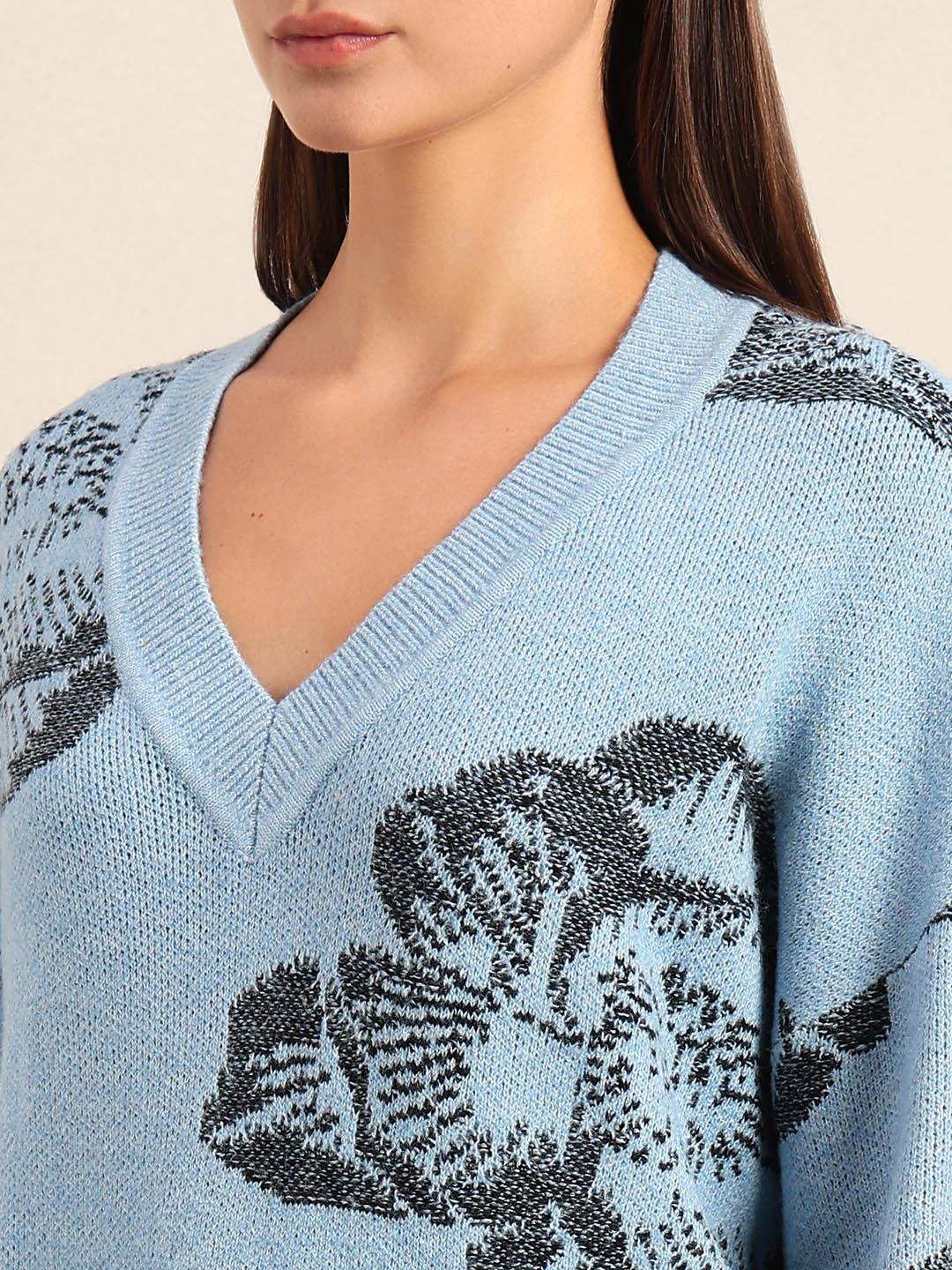 Light Blue Floral V-Neck Sweater - Image 8