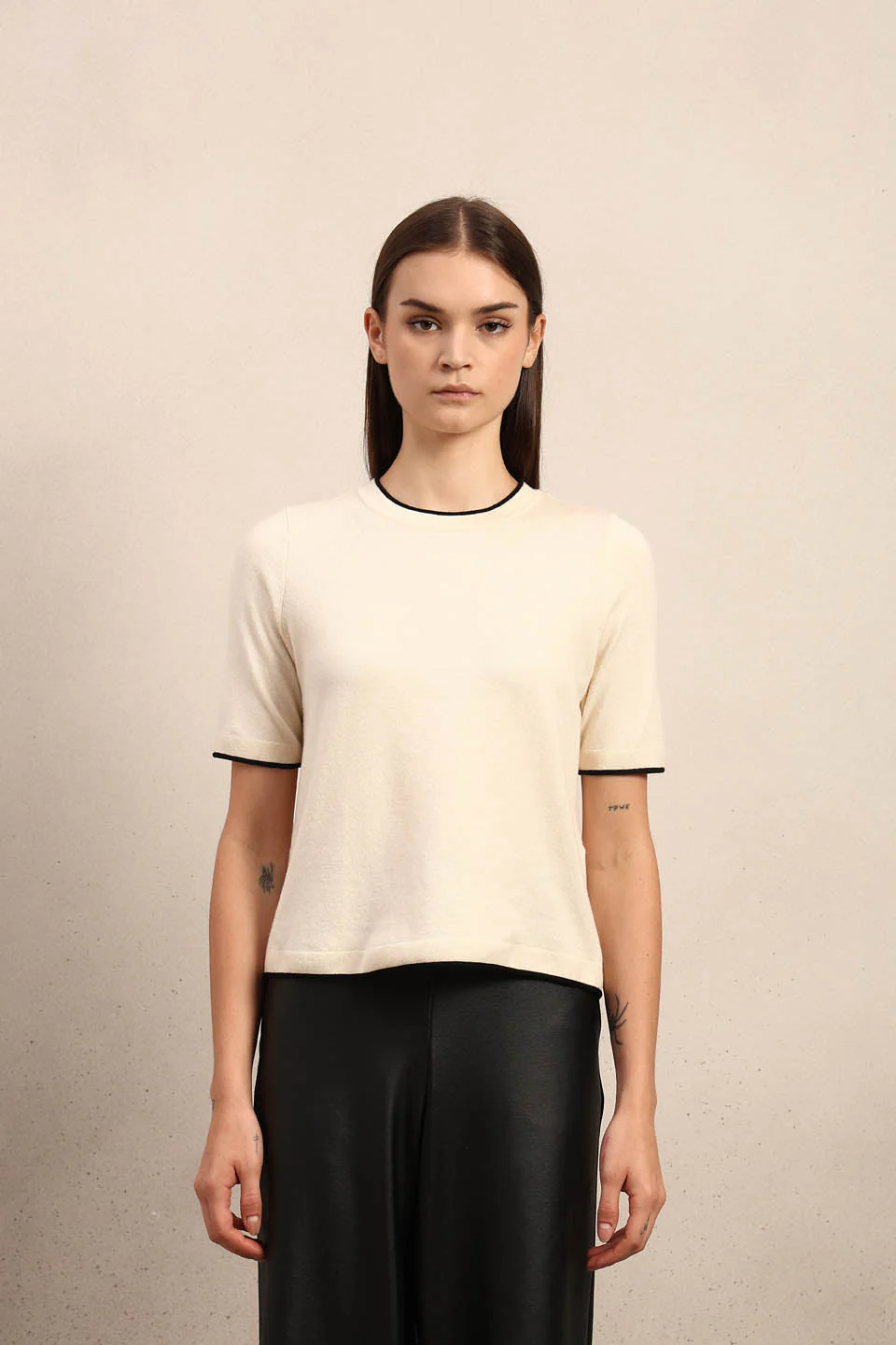 Short Sleeves O-Neck Pullover - Off-White - Image 9