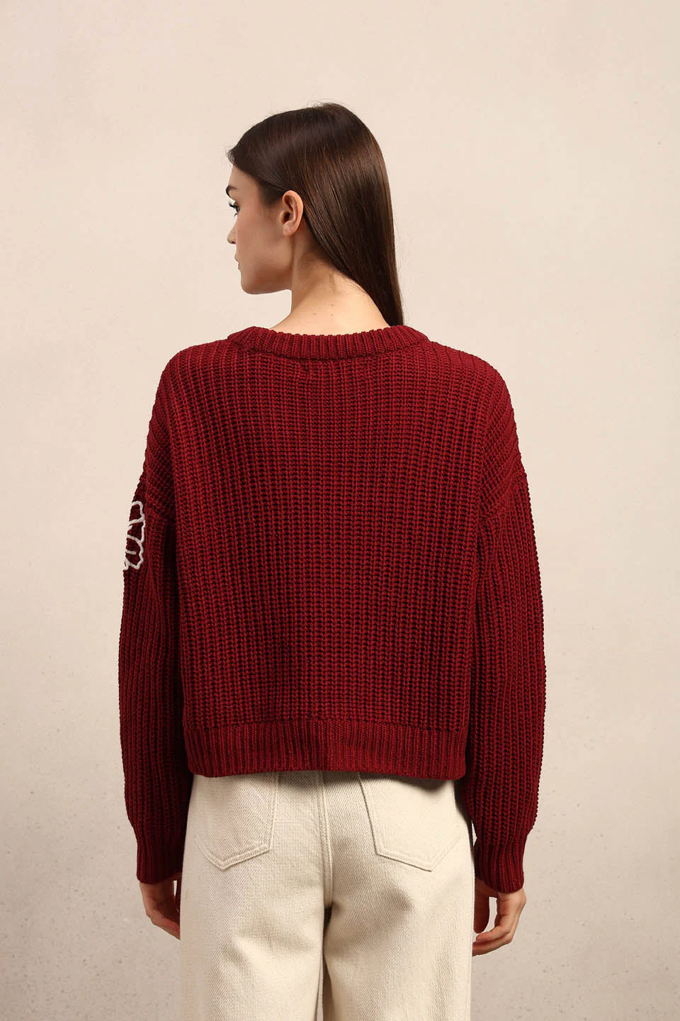 Floral Embroidered O-Neck Pullover - Image 10