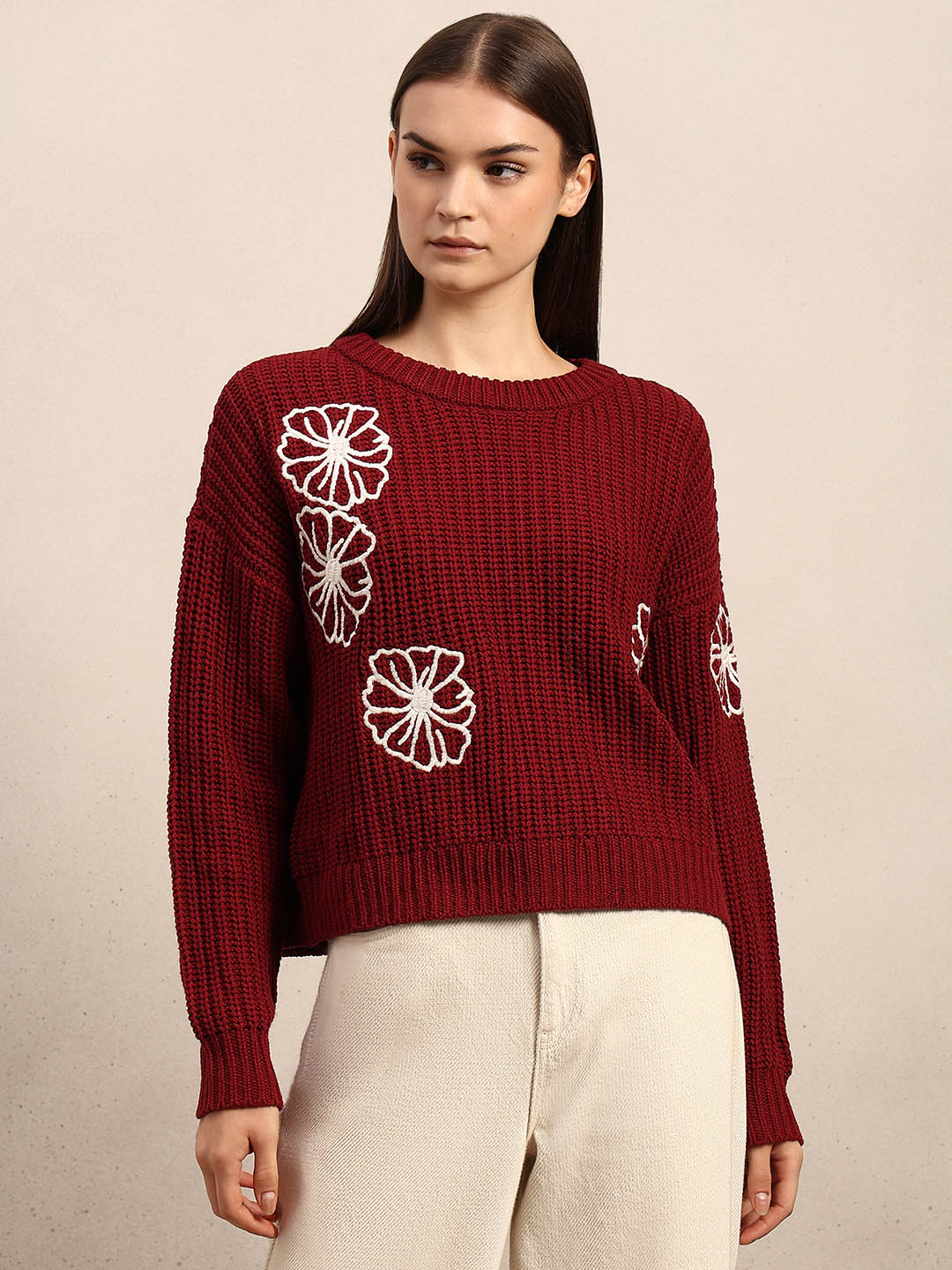 Floral Embroidered O-Neck Pullover - Image 2