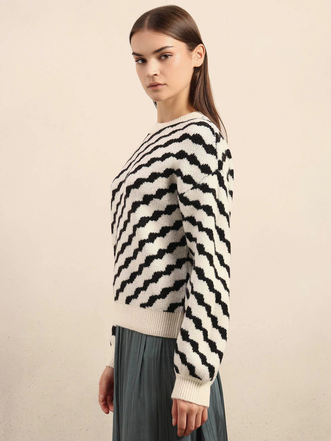 Black & Beige Printed Pullover - Image 3
