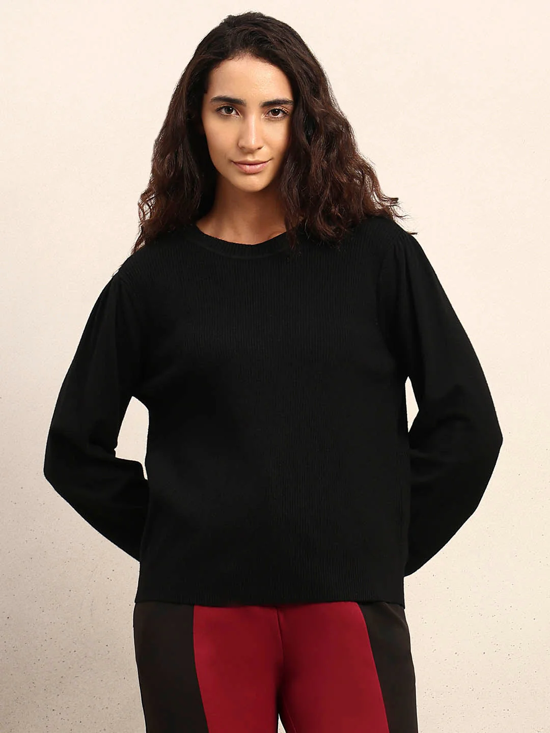 Ribbed Knit O-Neck Pullover - Image 2