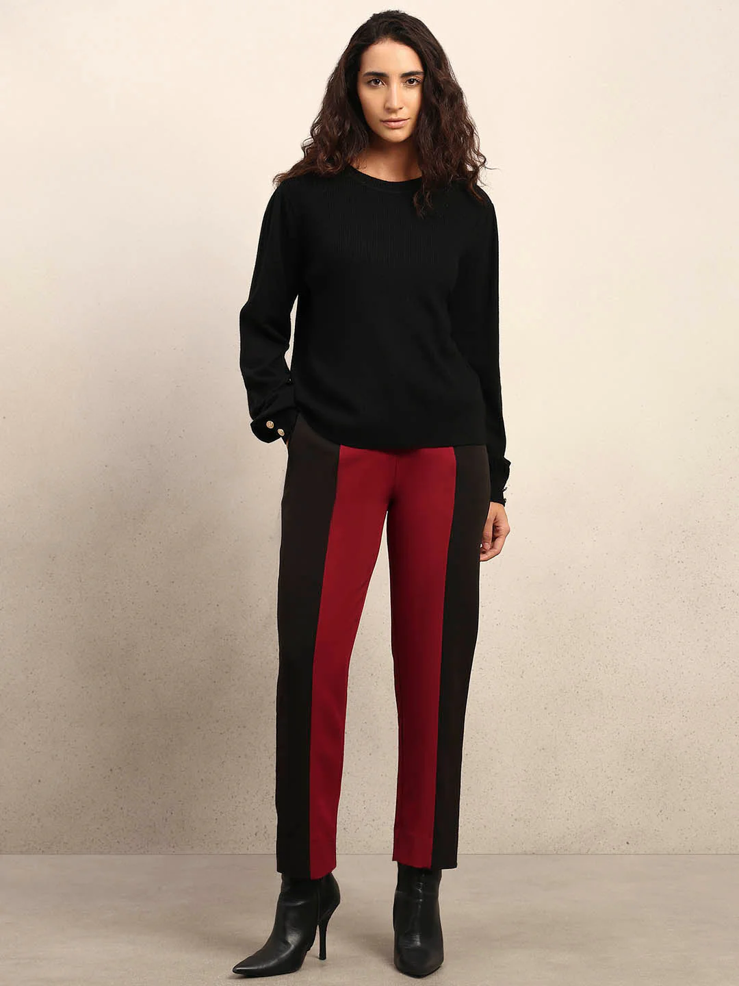 Ribbed Knit O-Neck Pullover - Image 5