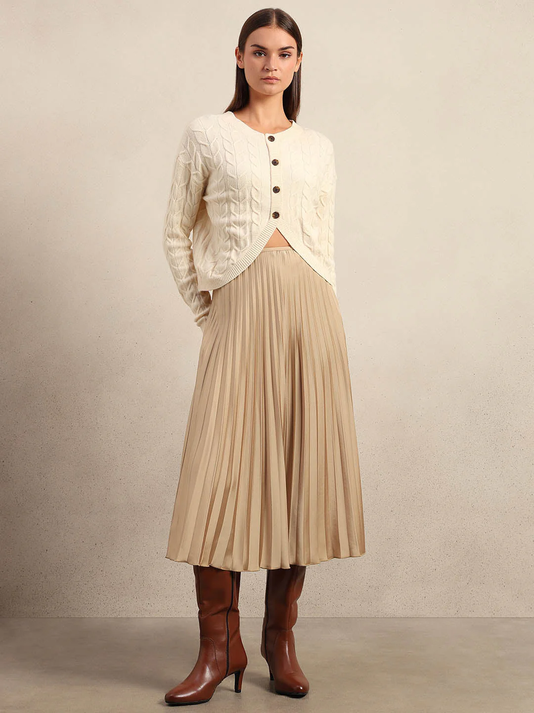 Cream Cable-Knit Cardigan - Image 5