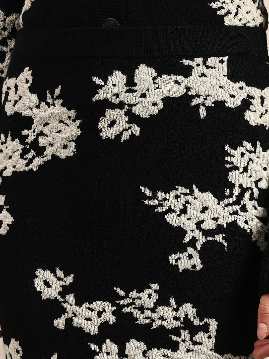 Floral Bodycon Midi Skirt - Image 8