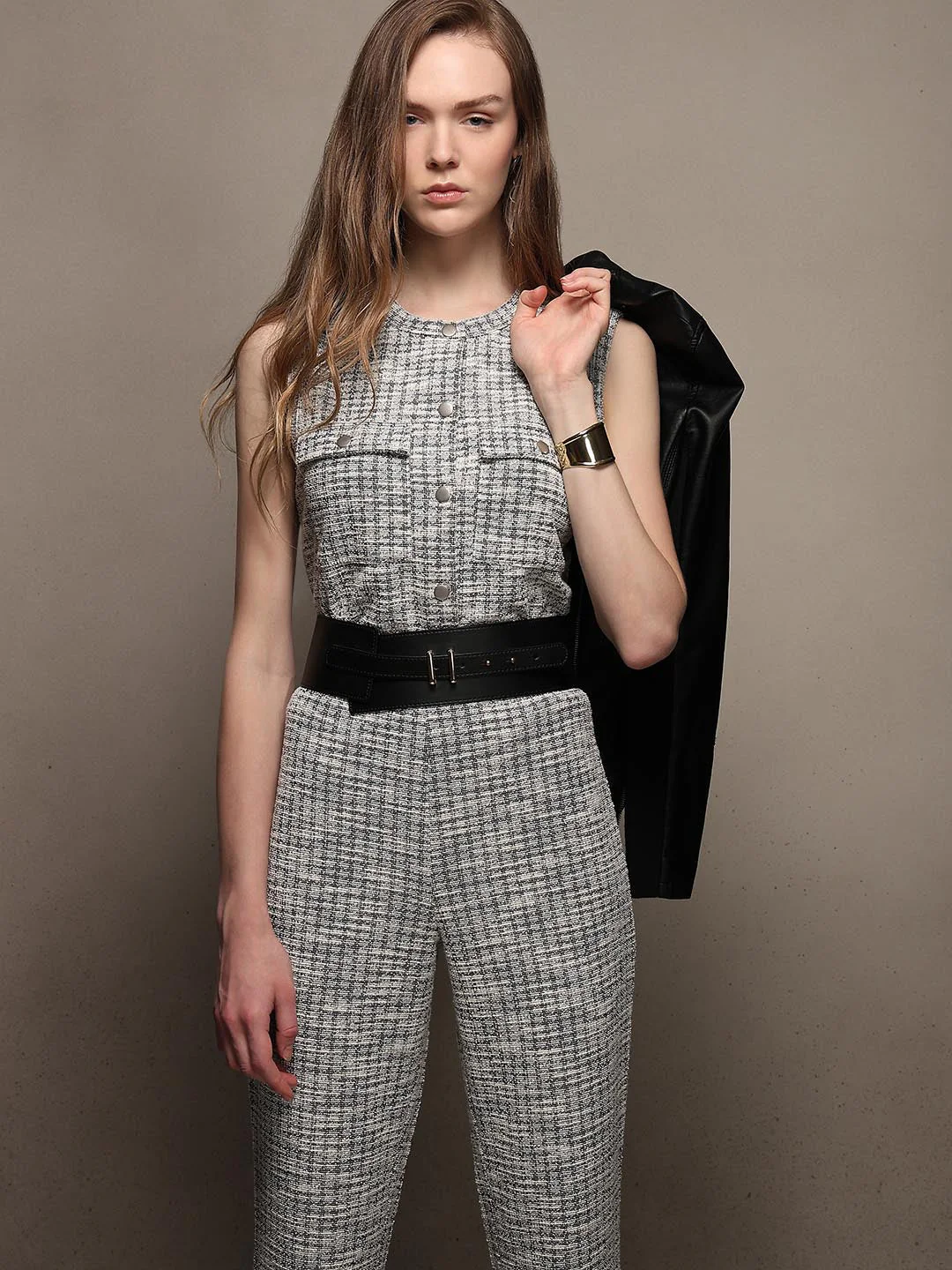 Grey Textured Sleeveless Knit Tops