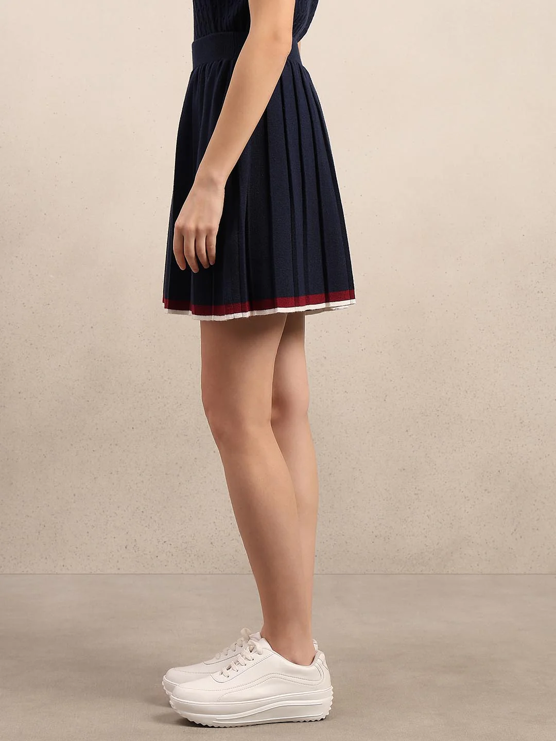 Navy Blue Pleated Knitted Skirt - Image 3