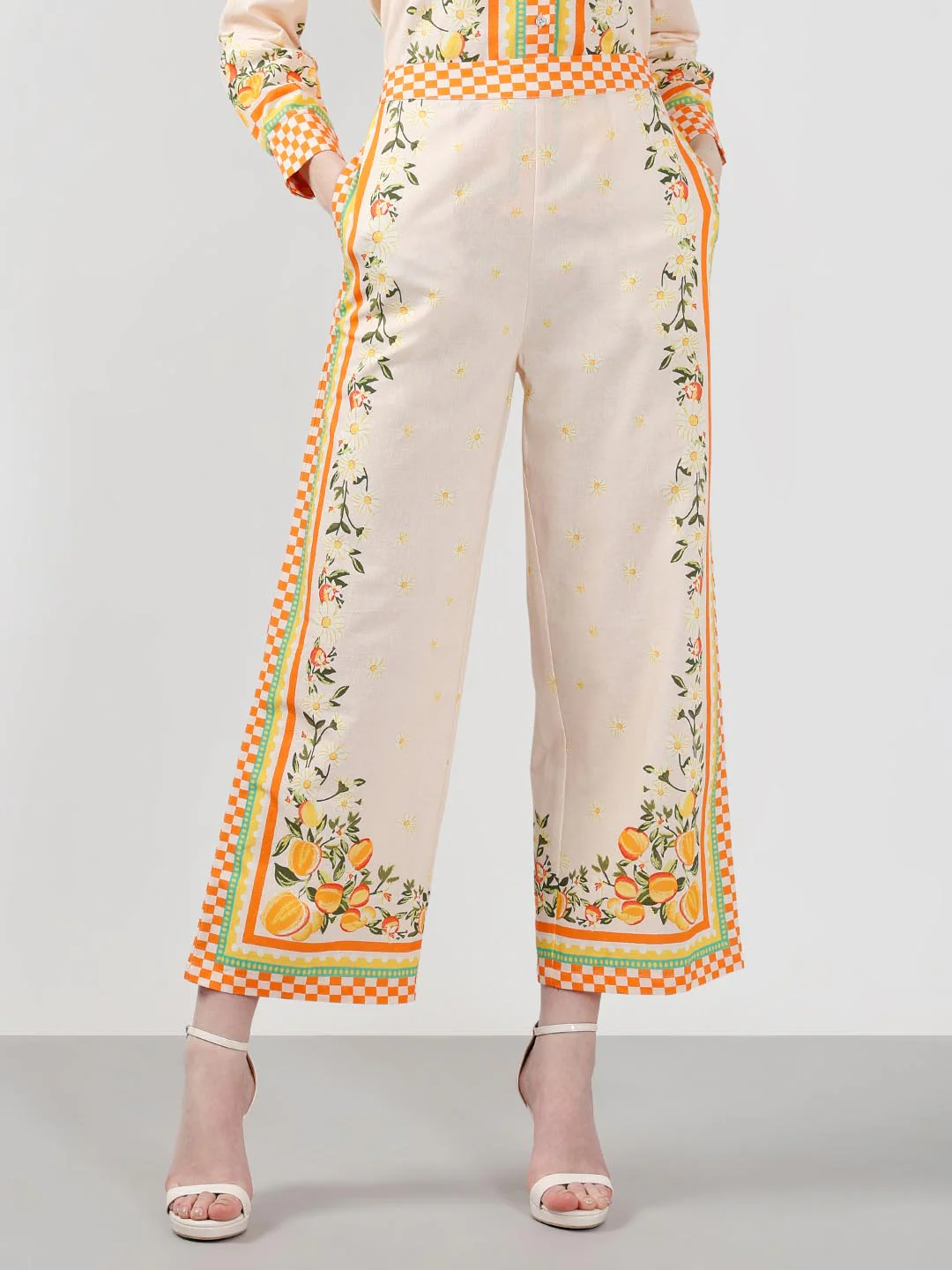 Vero Moda Yellow Printed Pants - Image 2