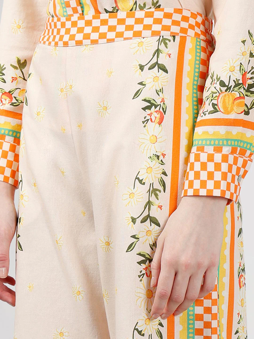 Vero Moda Yellow Printed Pants - Image 8