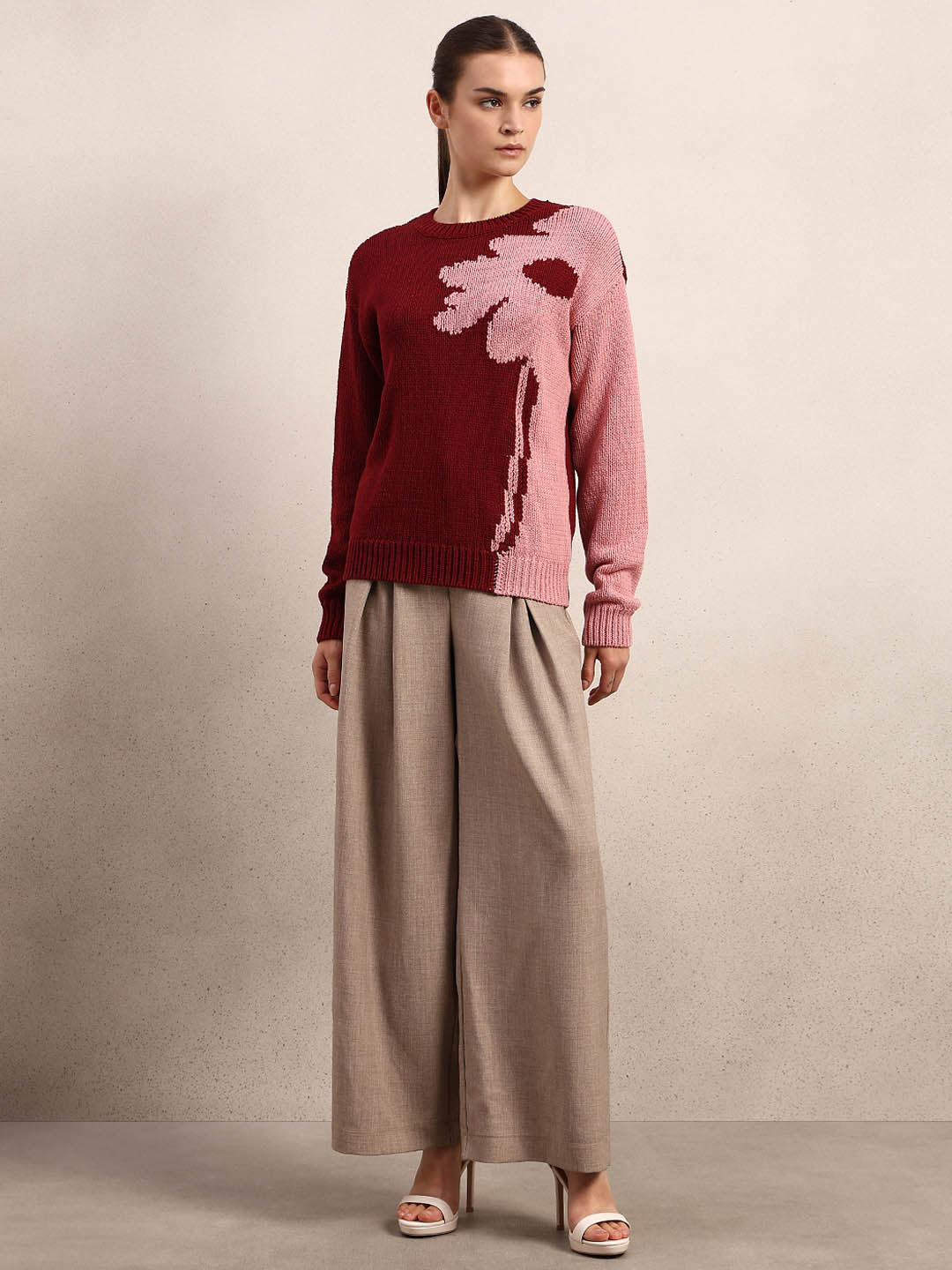 Dual Tone O-Neck Pullover - Image 5