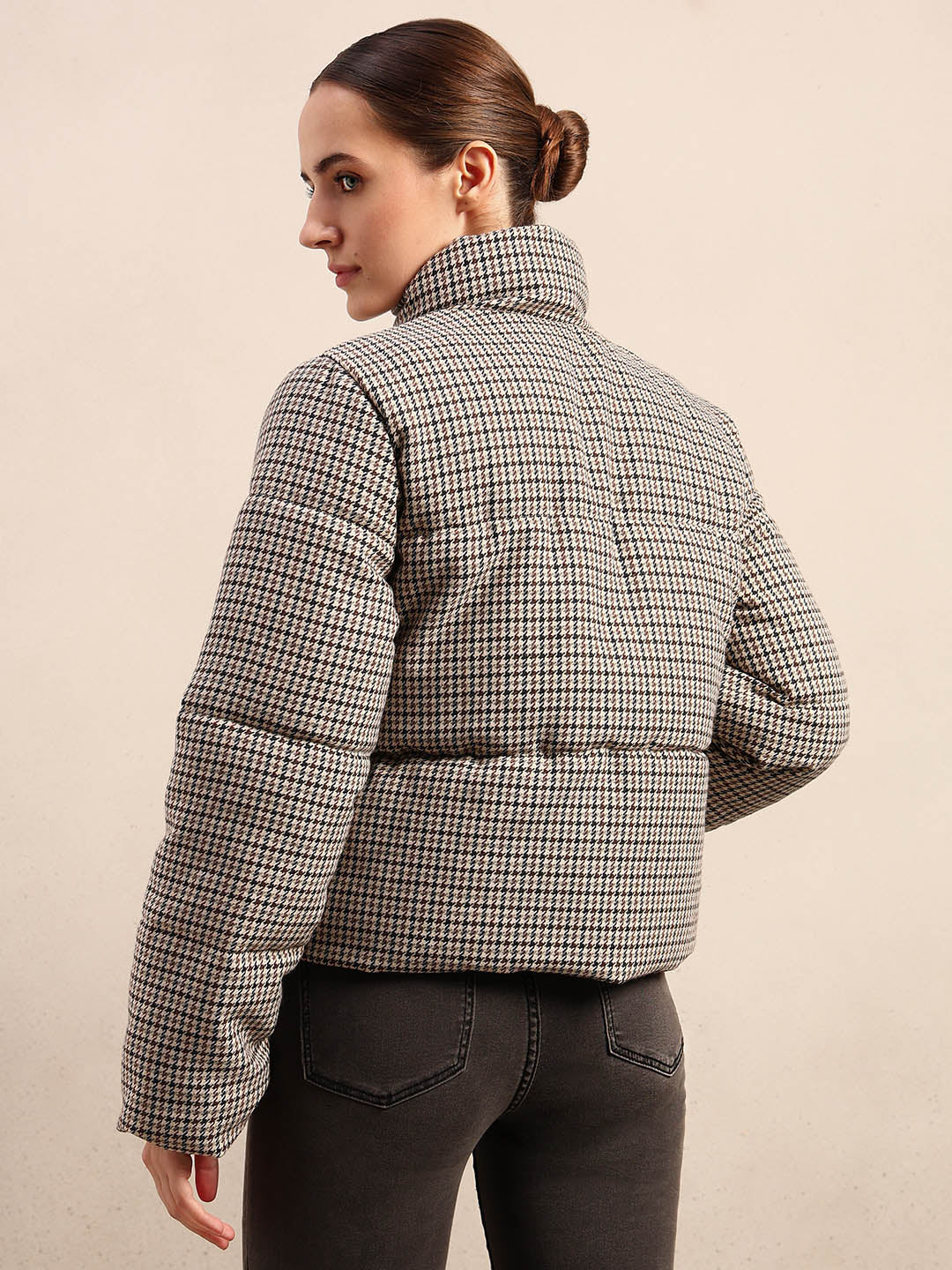 Brown houndstooth Puffer Jacket - Image 4