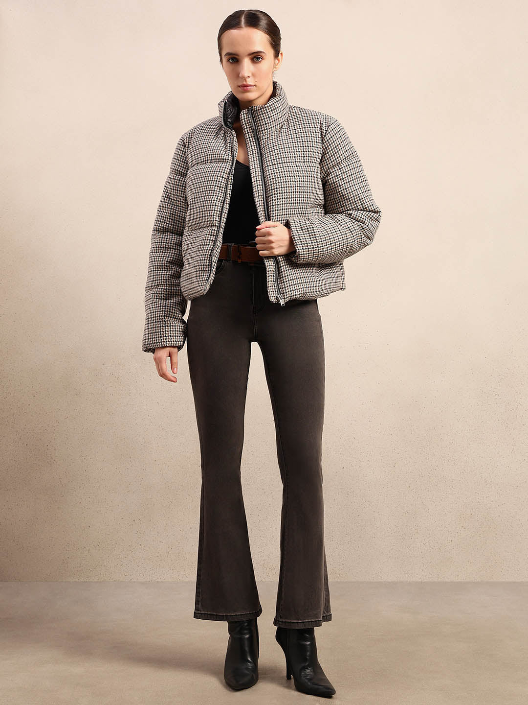 Brown houndstooth Puffer Jacket - Image 5