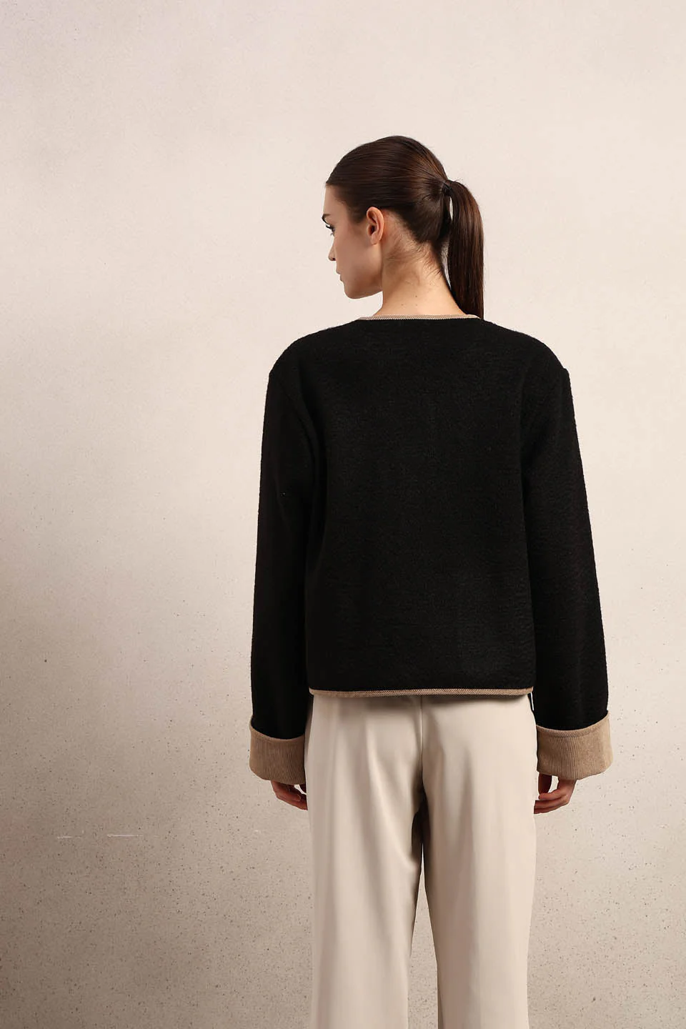 Black Contrast Trim Short Jacket - Image 10