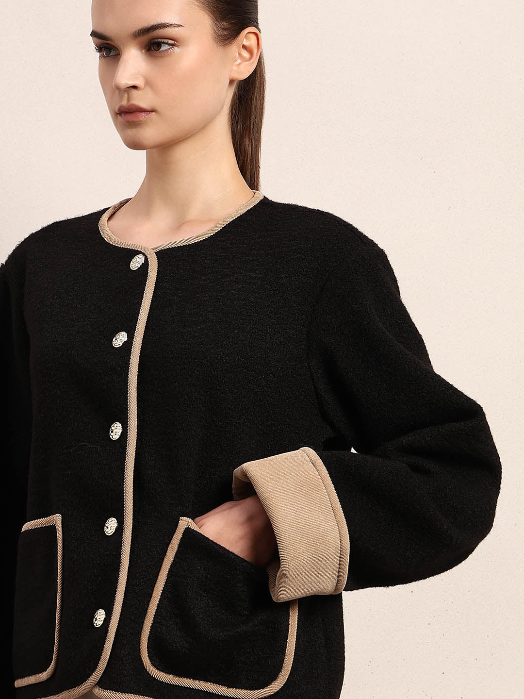 Black Contrast Trim Short Jacket - Image 6