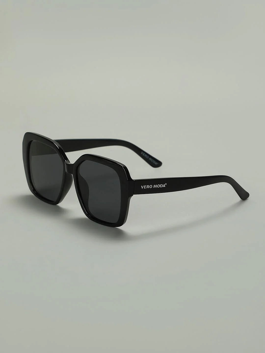 Black Square Framed Sunglasses - Image 3