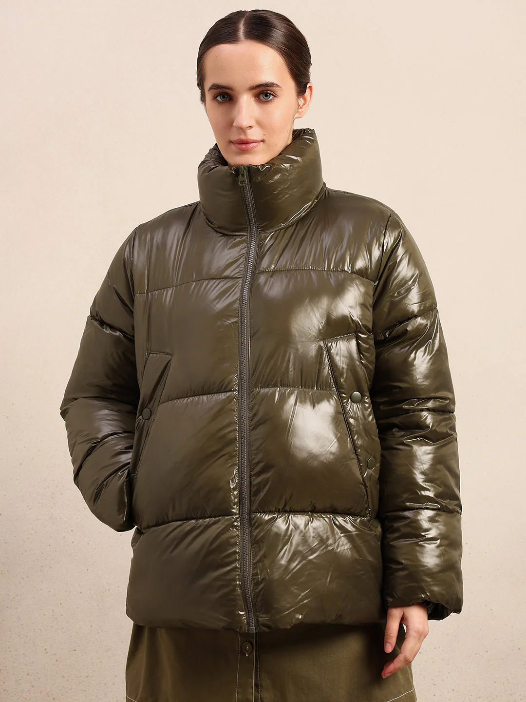 Olive Green Short Puffer Jacket - Image 2