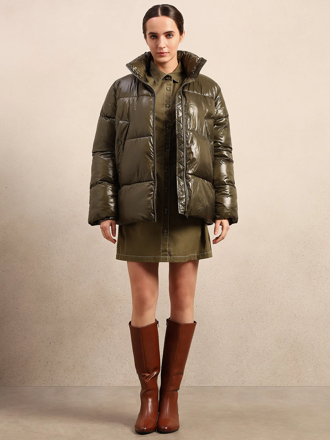 Olive Green Short Puffer Jacket - Image 5