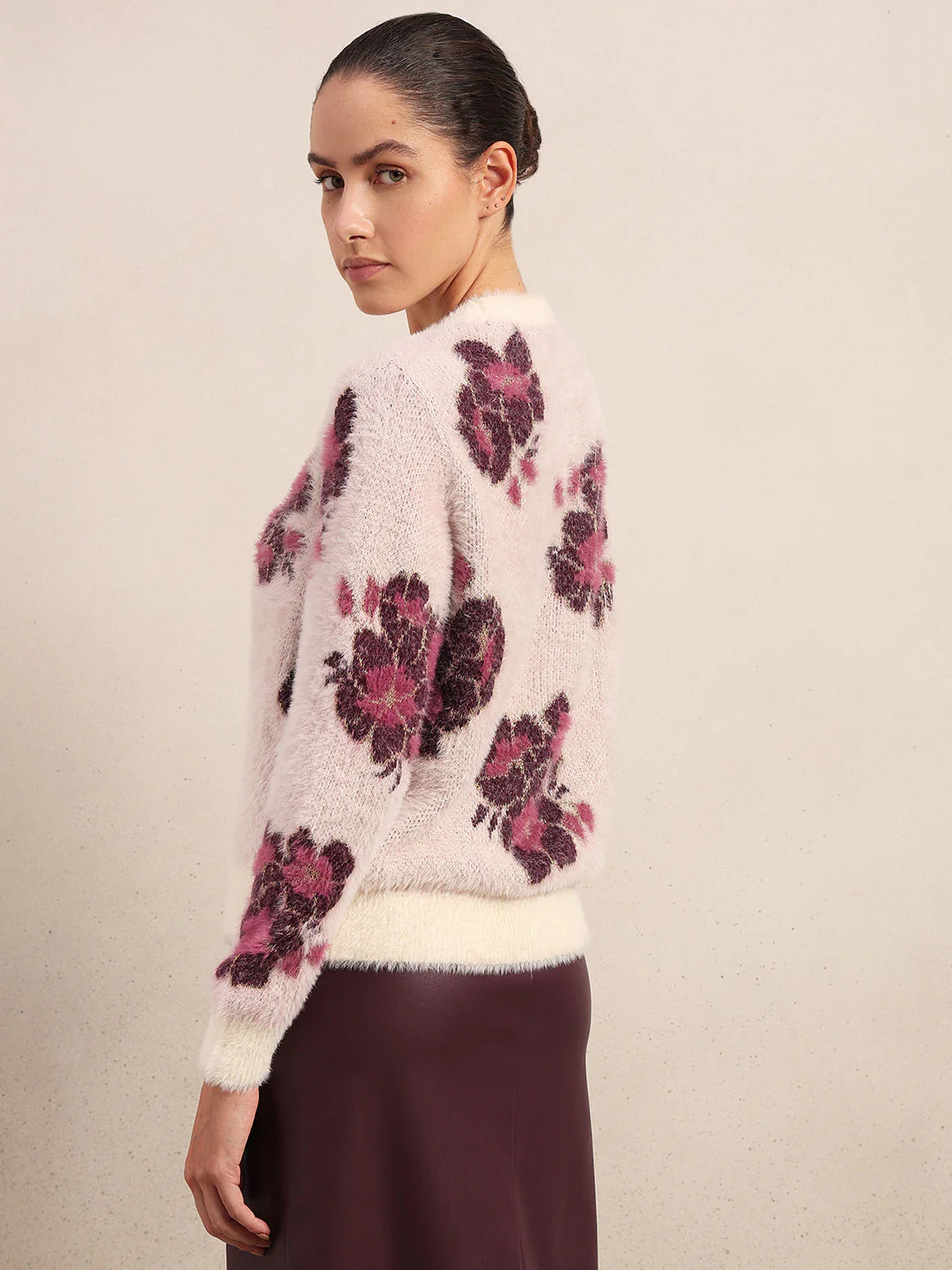 Floral Fuzzy O-Neck Pullover - Image 4
