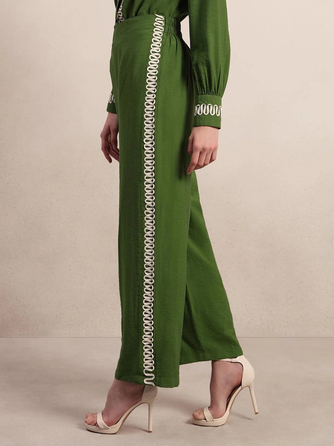 Green Ribbon Detailed Pants - Image 3