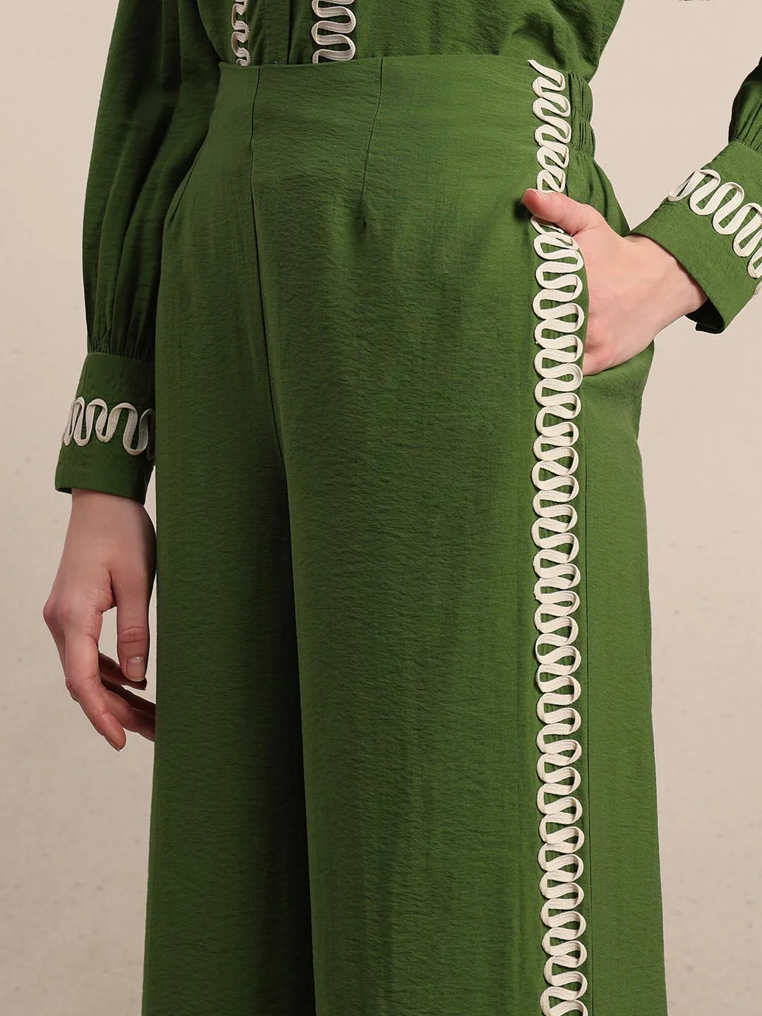 Green Ribbon Detailed Pants - Image 8
