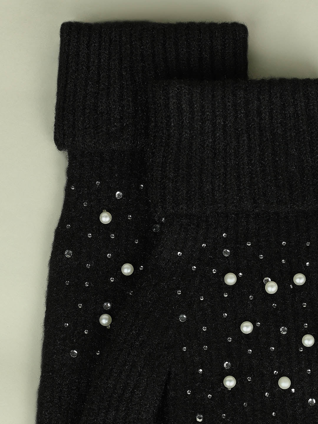 Embellished Pearl Gloves - Image 4