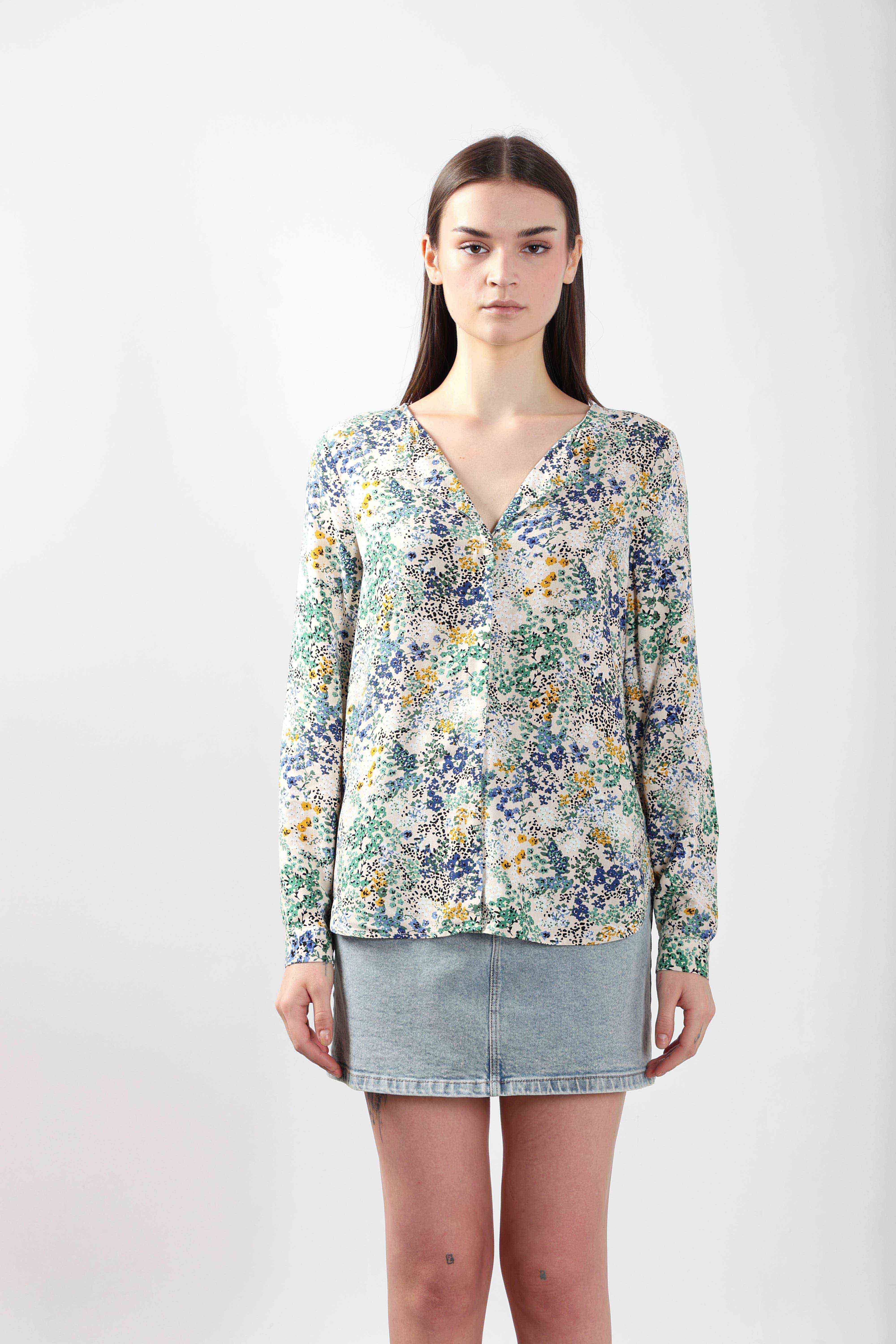 Vero Moda White Floral Print Shirt - Image 9