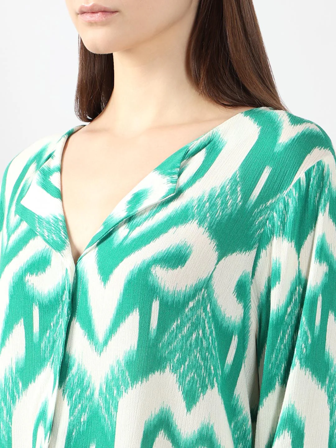 Vero Moda Green Abstract Print Shirt - Image 8