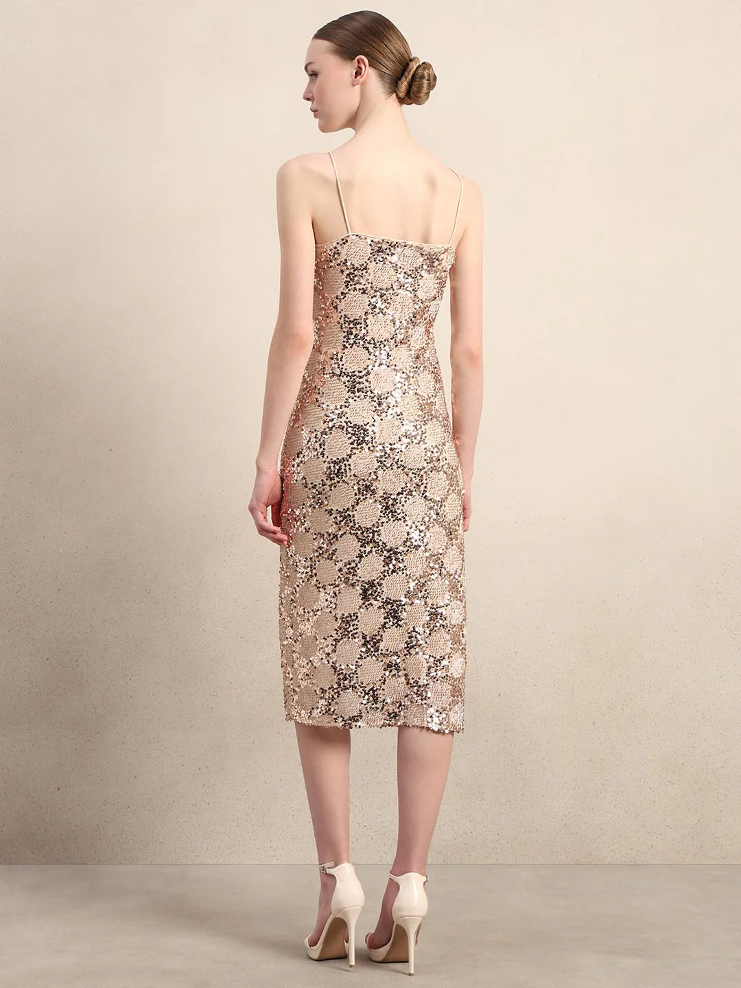 Golden Sequin Embellished Bodycon Dress - Image 4