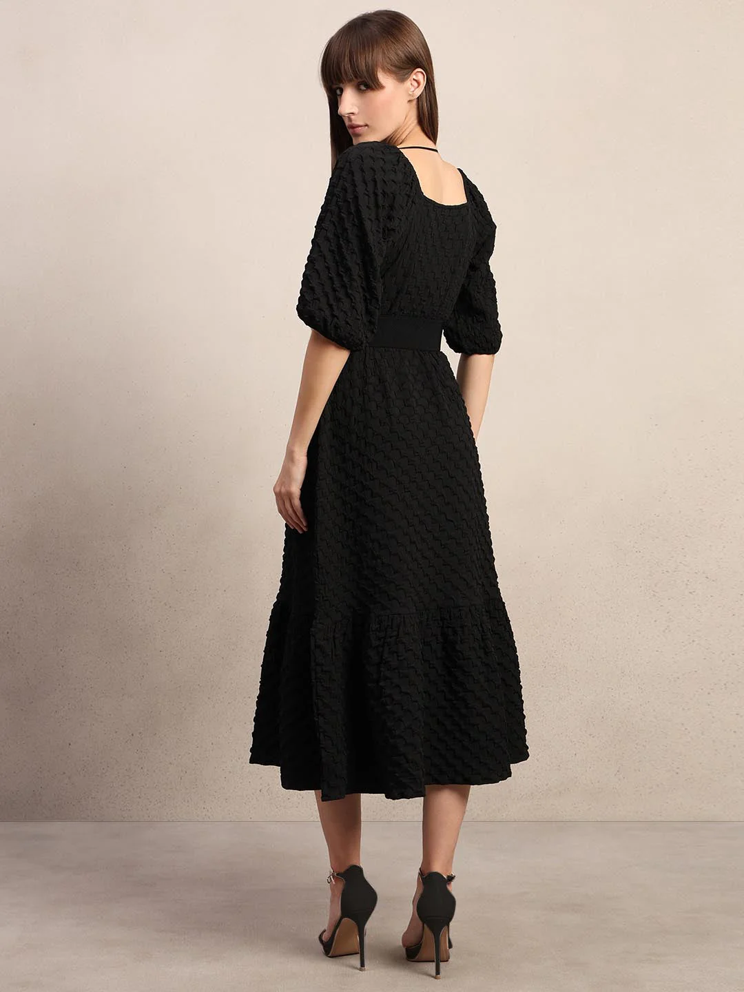 Black Textured Puff Sleeves Dress - Image 4