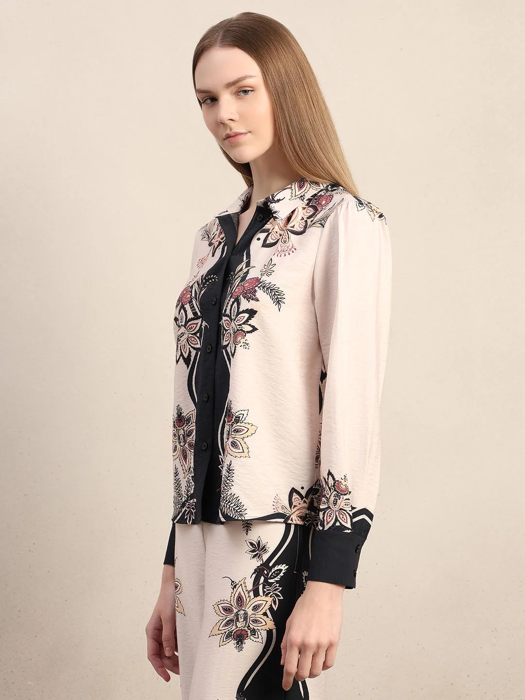 Ecru Floral Print Shirt - Image 3